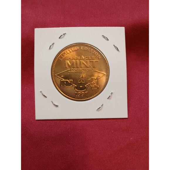 1997 Pinnacle Mint Coins #14 Manny Ramirez Cleveland Indians - Picture 2 of 2